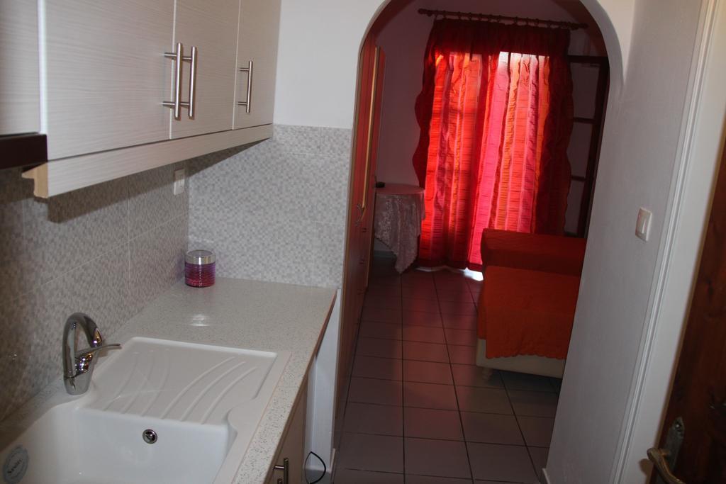 Vaya Zorba Studios Skiathos Town Phòng bức ảnh
