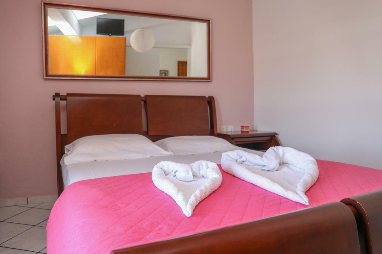 Vaya Zorba Studios Skiathos Town Ngoại thất bức ảnh